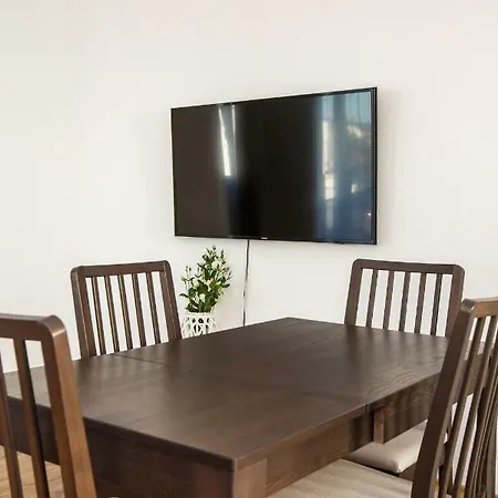 Outlet-apartment מצינגן